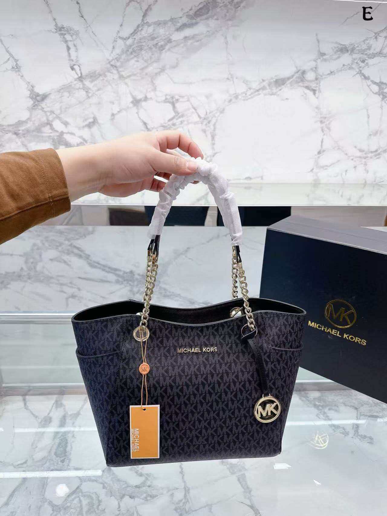 Luxury Bags Michael Kors - Michael Kors Jet Set 2026 Neuerscheinung:
