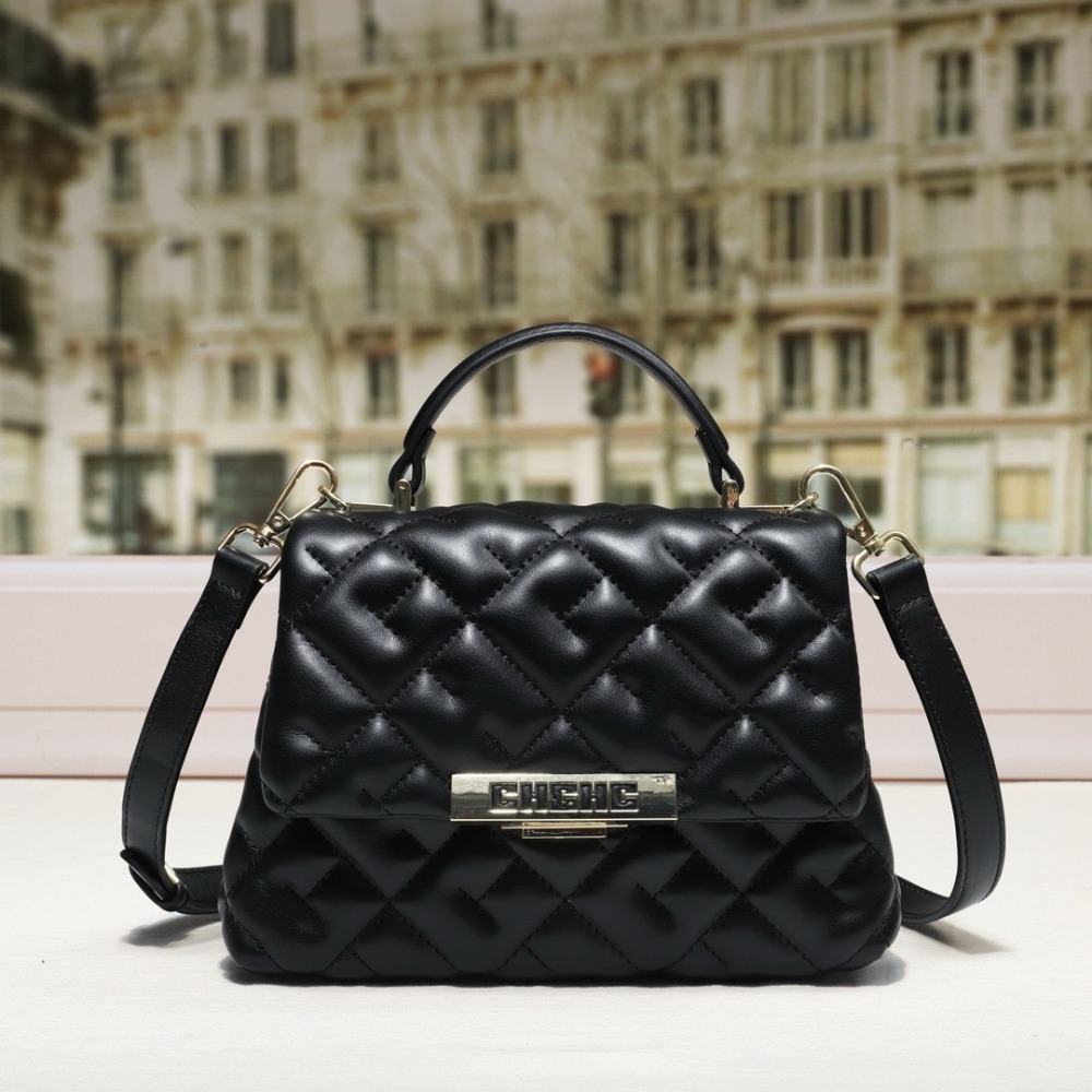 Stilvolle Leder-Umhängetasche  – Luxury Bags Must Have Bewertung und Preis