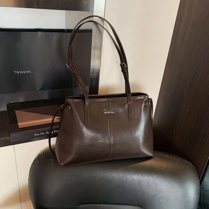 Luxuriöse Designer-Wickeltasch – Luxury Bags Must Have Bewertung und Preis