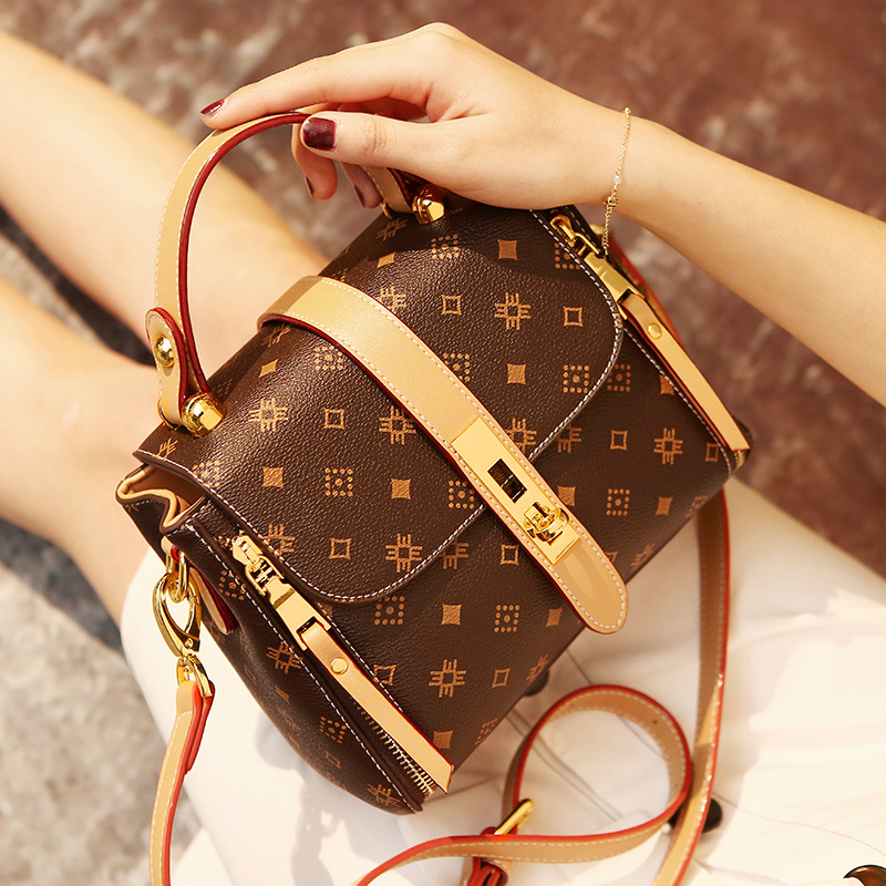 Luxuriöse Designer-Wickeltasch – Luxury Bags Must Have Bewertung und Preis