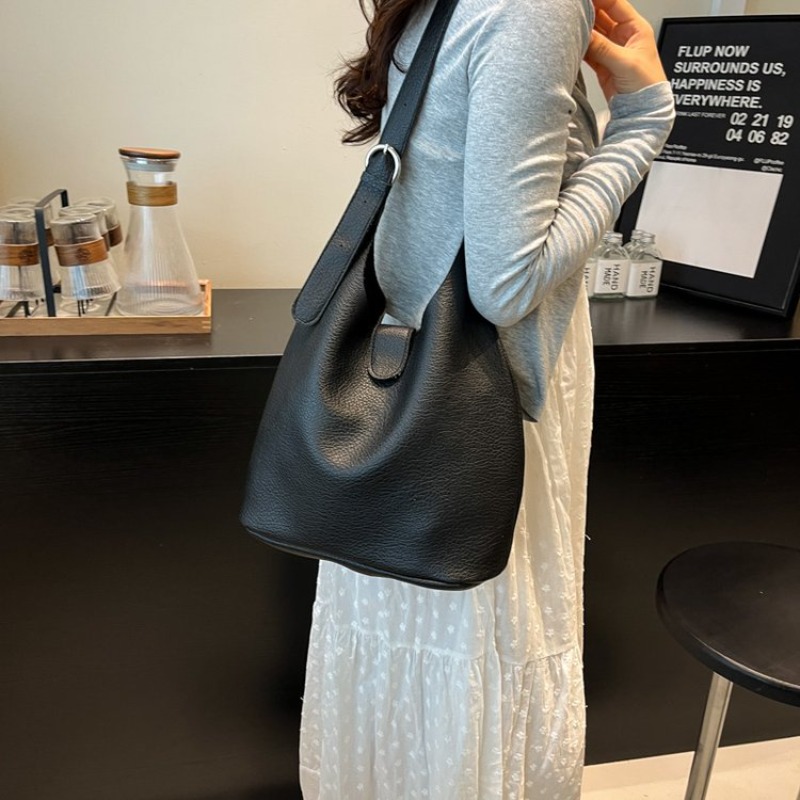 Elegante Pariser Designer-Wick – Luxury Bags Must Have Bewertung und Preis