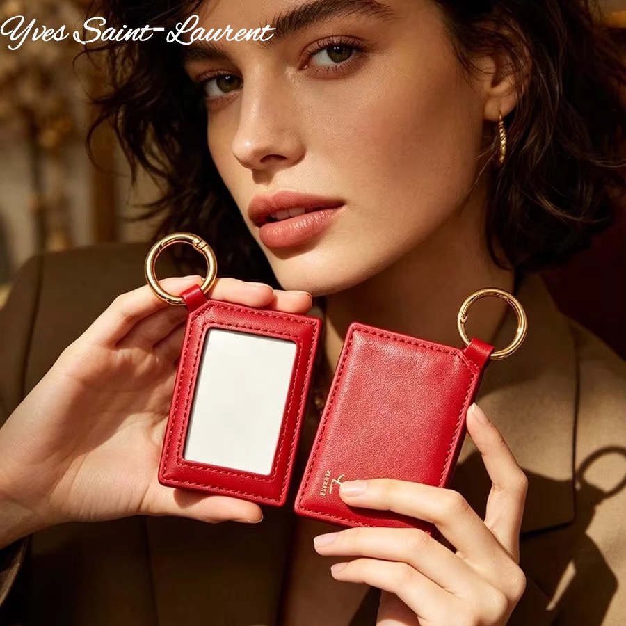 YSL Roter Leder-Quadrat-Mini-T – Luxury Bags Mini Bewertung und Preis